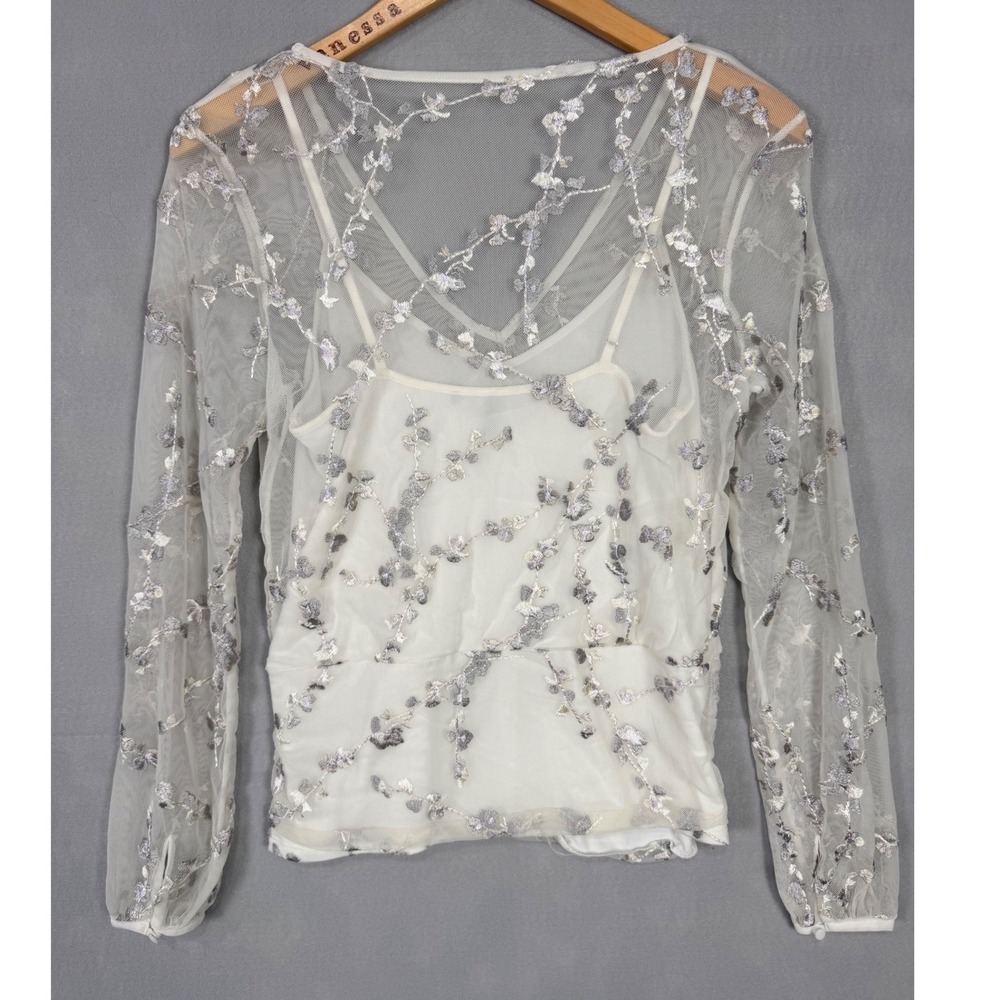 White House Black Market Mesh Top Womens S White NWOT Purple Floral Embroidered - Picture 5 of 11